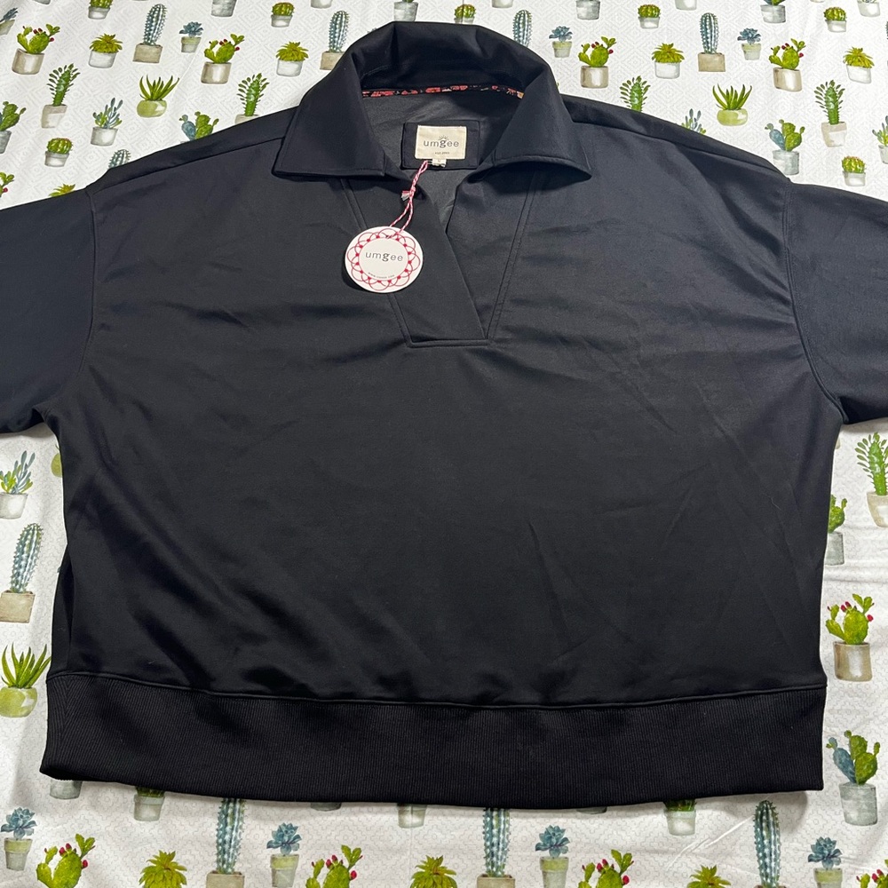 Umgee Women’s V Neck Soft Long Sleeve Pullover Black Size Large NWT